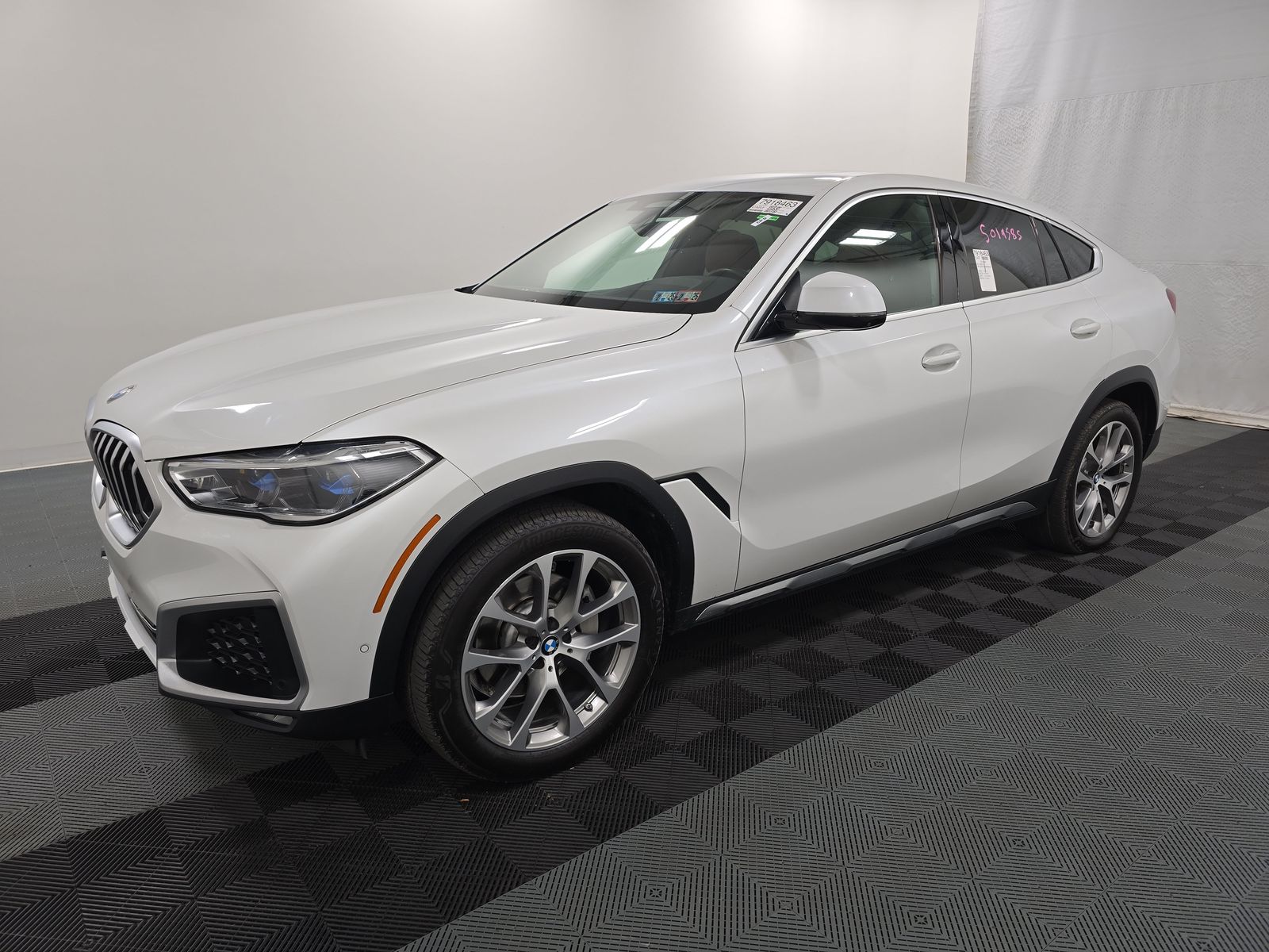 2021 BMW X6 Sports Activity Coupe xDrive40i