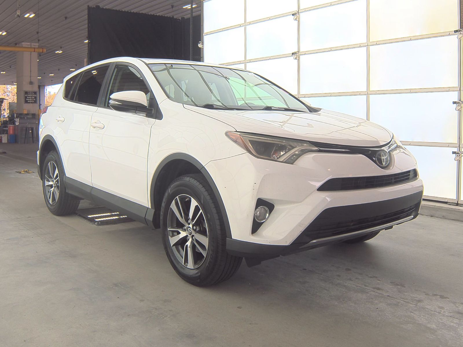 2018 Toyota RAV4 XLE FWD