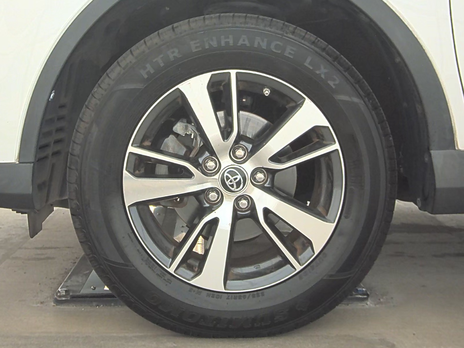 2018 Toyota RAV4 XLE FWD
