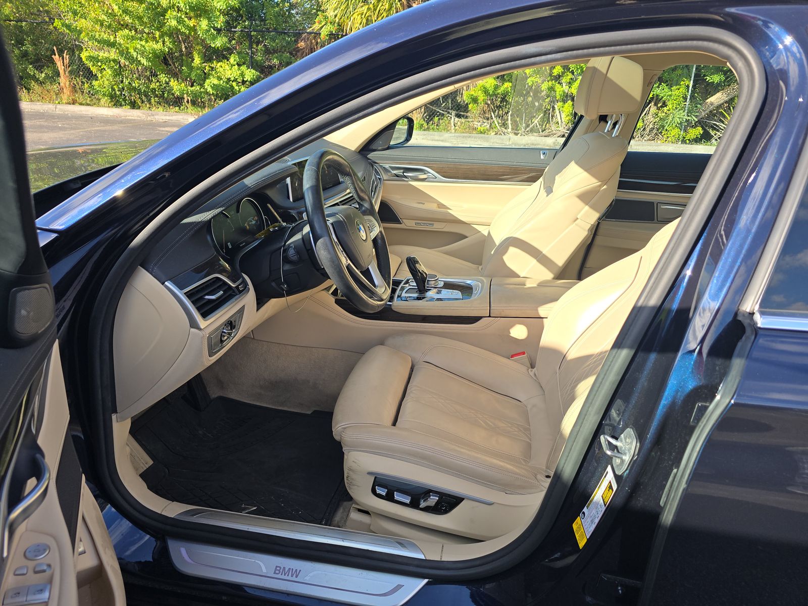 2017 BMW 7 Series 740i RWD