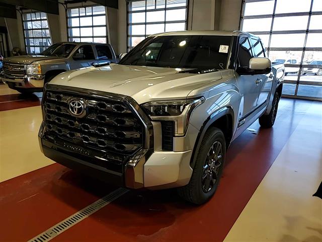 2023 Toyota Tundra Hybrid Platinum Crew Cab Extra Short Bed
