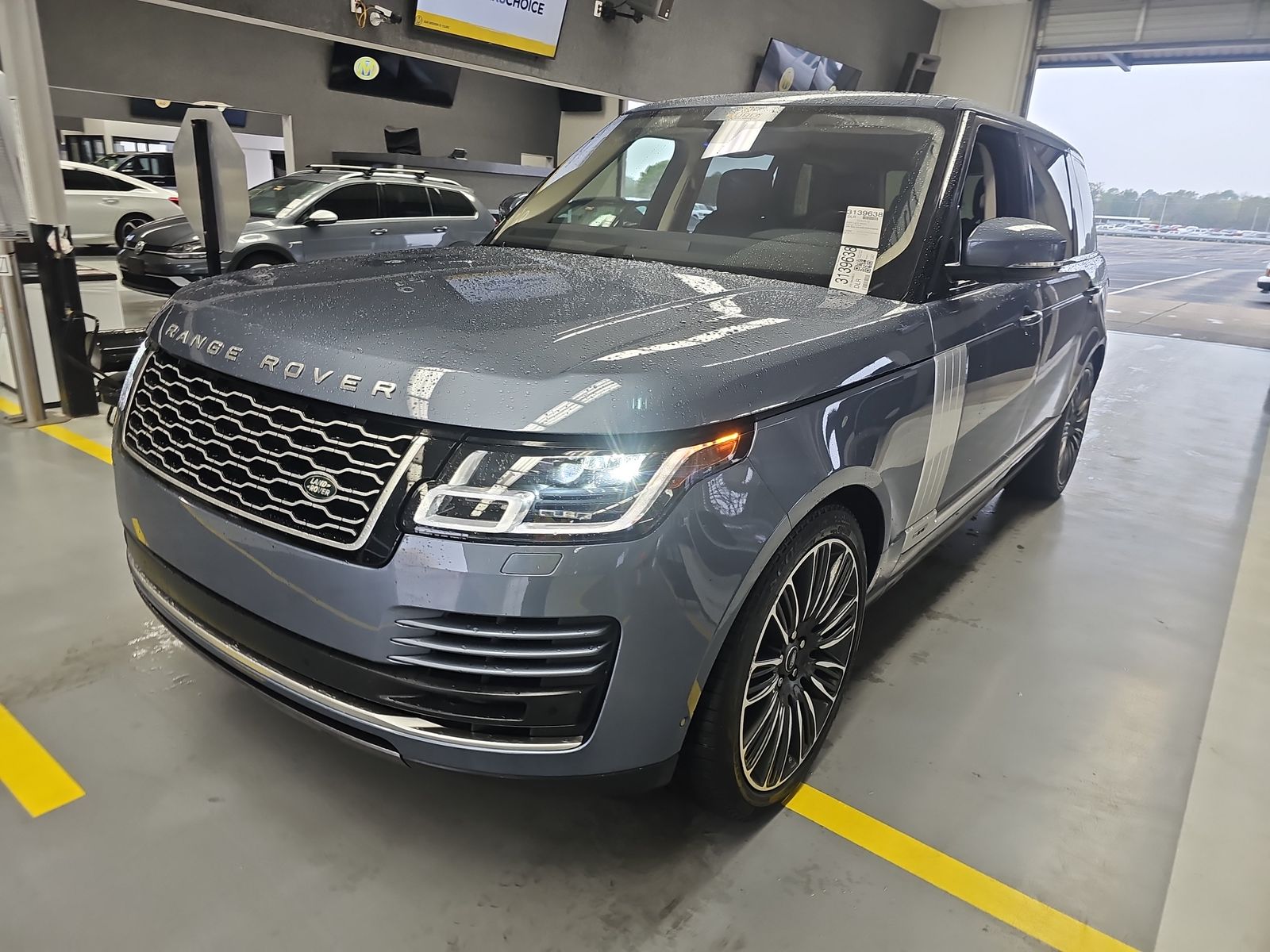 2022 Land Rover Range Rover P525 Westminster LWB