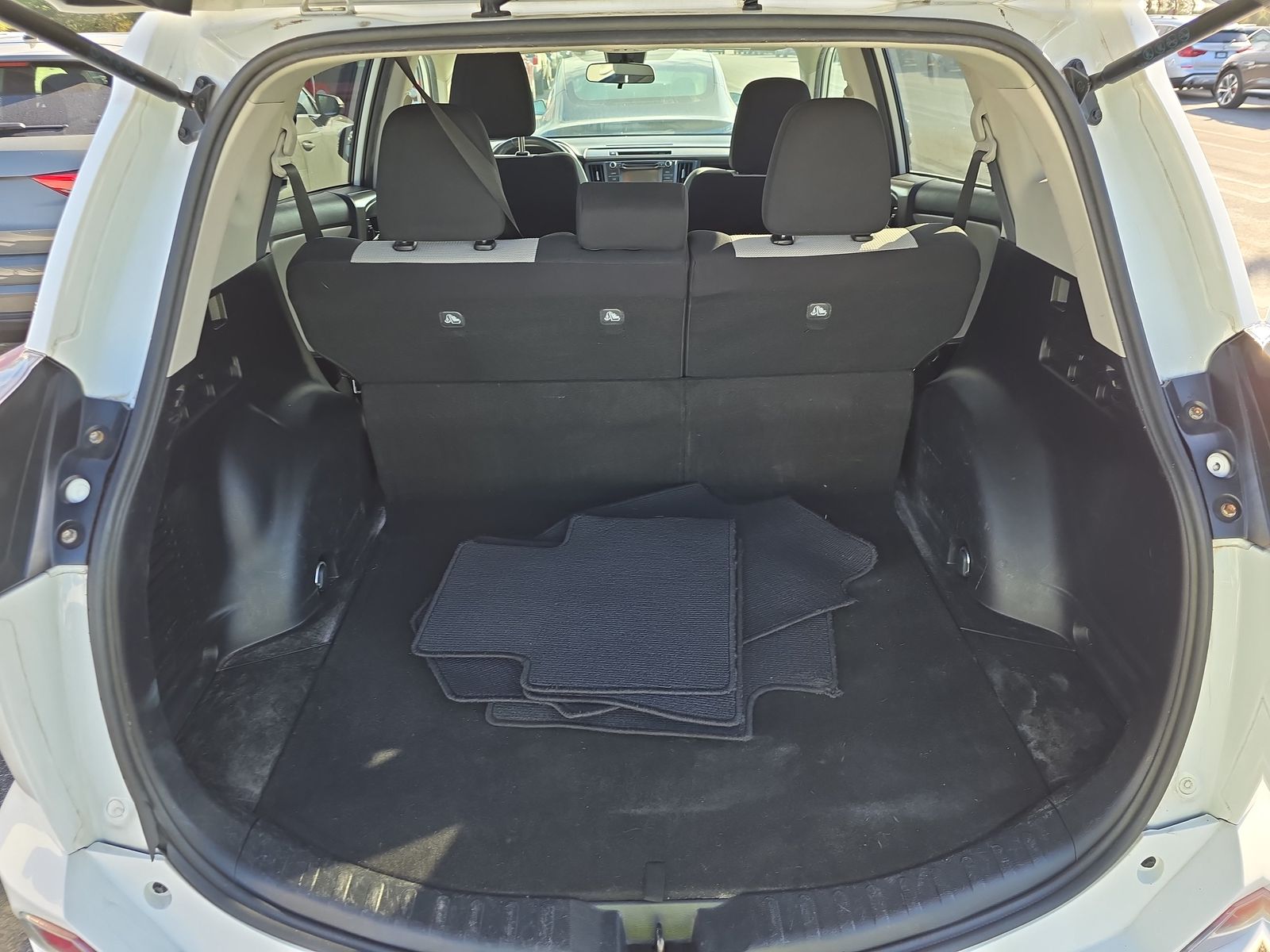 2018 Toyota RAV4 XLE FWD