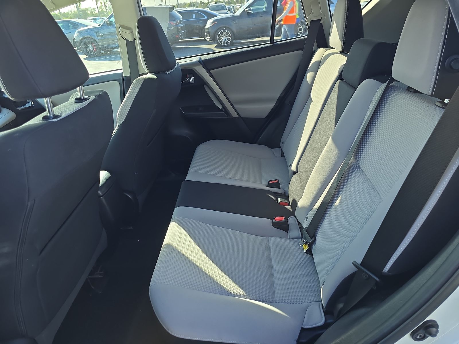 2018 Toyota RAV4 XLE FWD