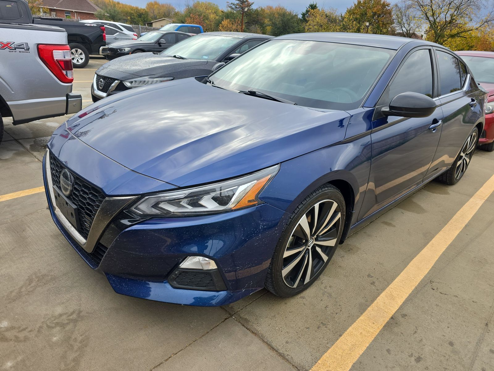 2020 Nissan Altima SR