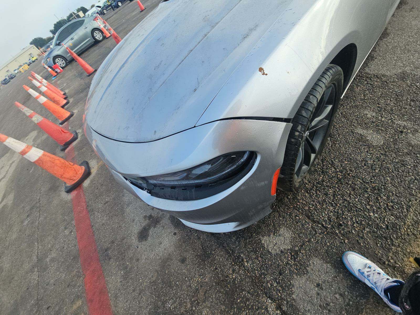 2017 Dodge Charger SE RWD