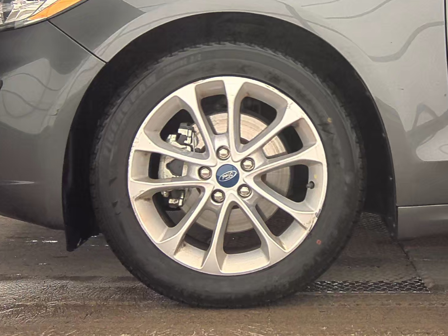 2020 Ford Fusion SE FWD