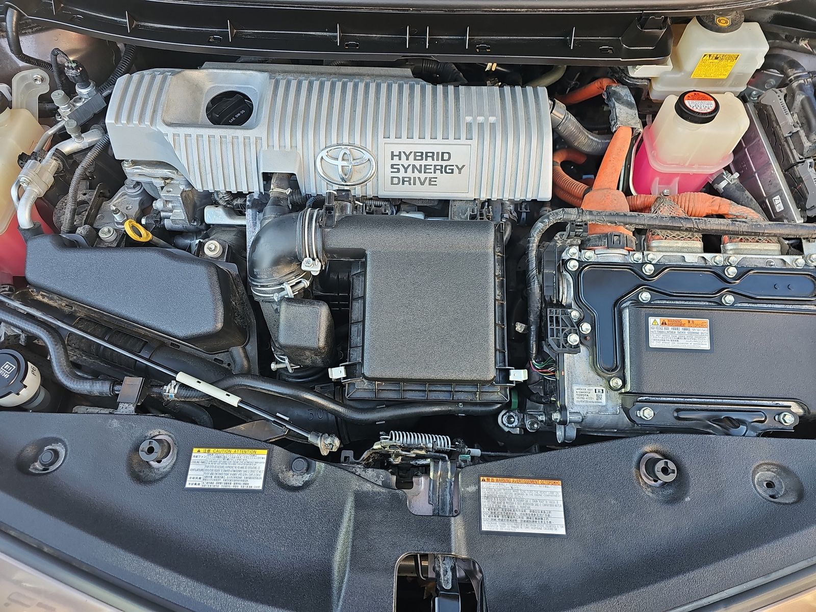 2016 Toyota Prius v Two FWD