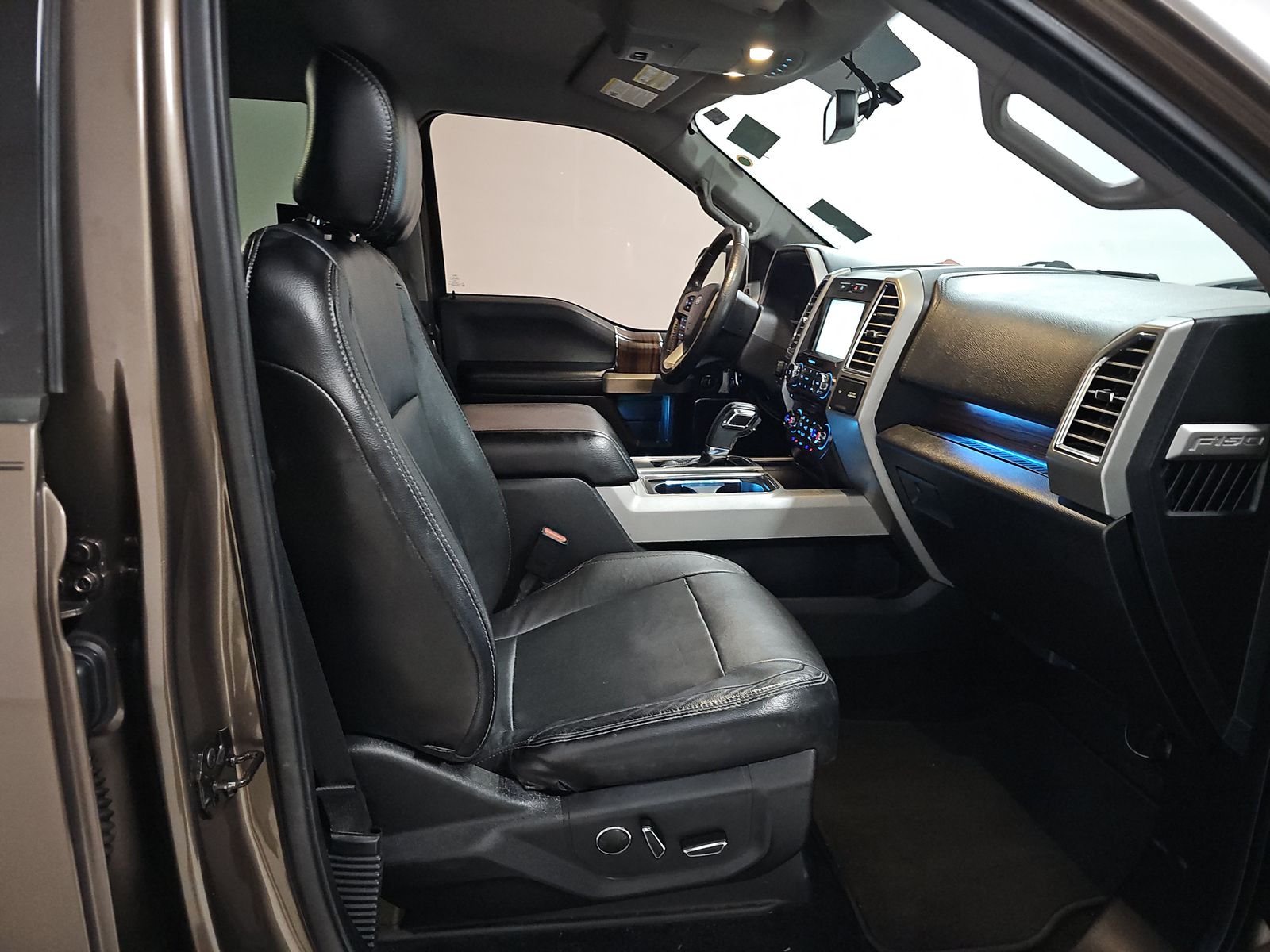 2015 Ford F-150 Lariat RWD