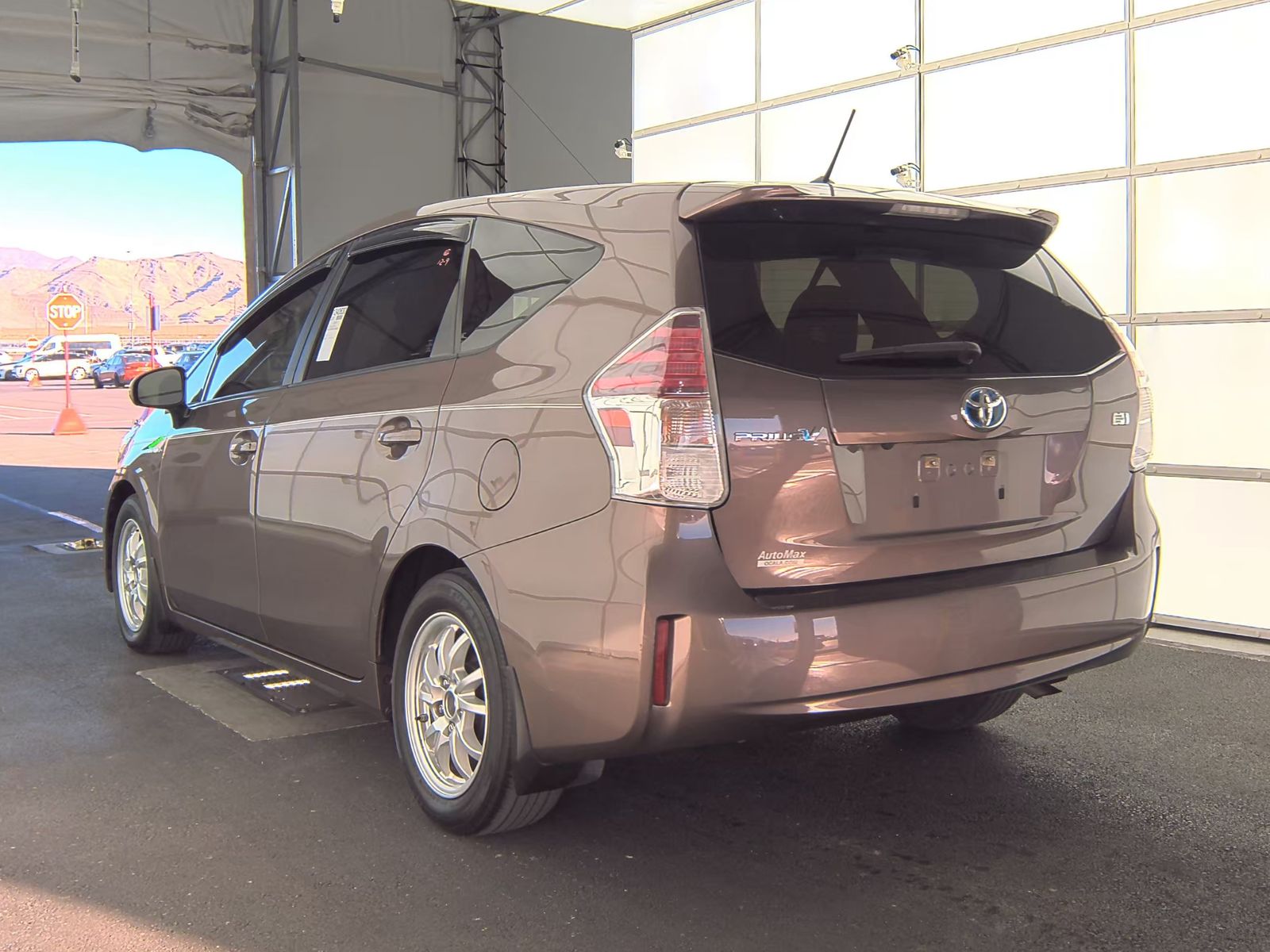 2016 Toyota Prius v Two FWD
