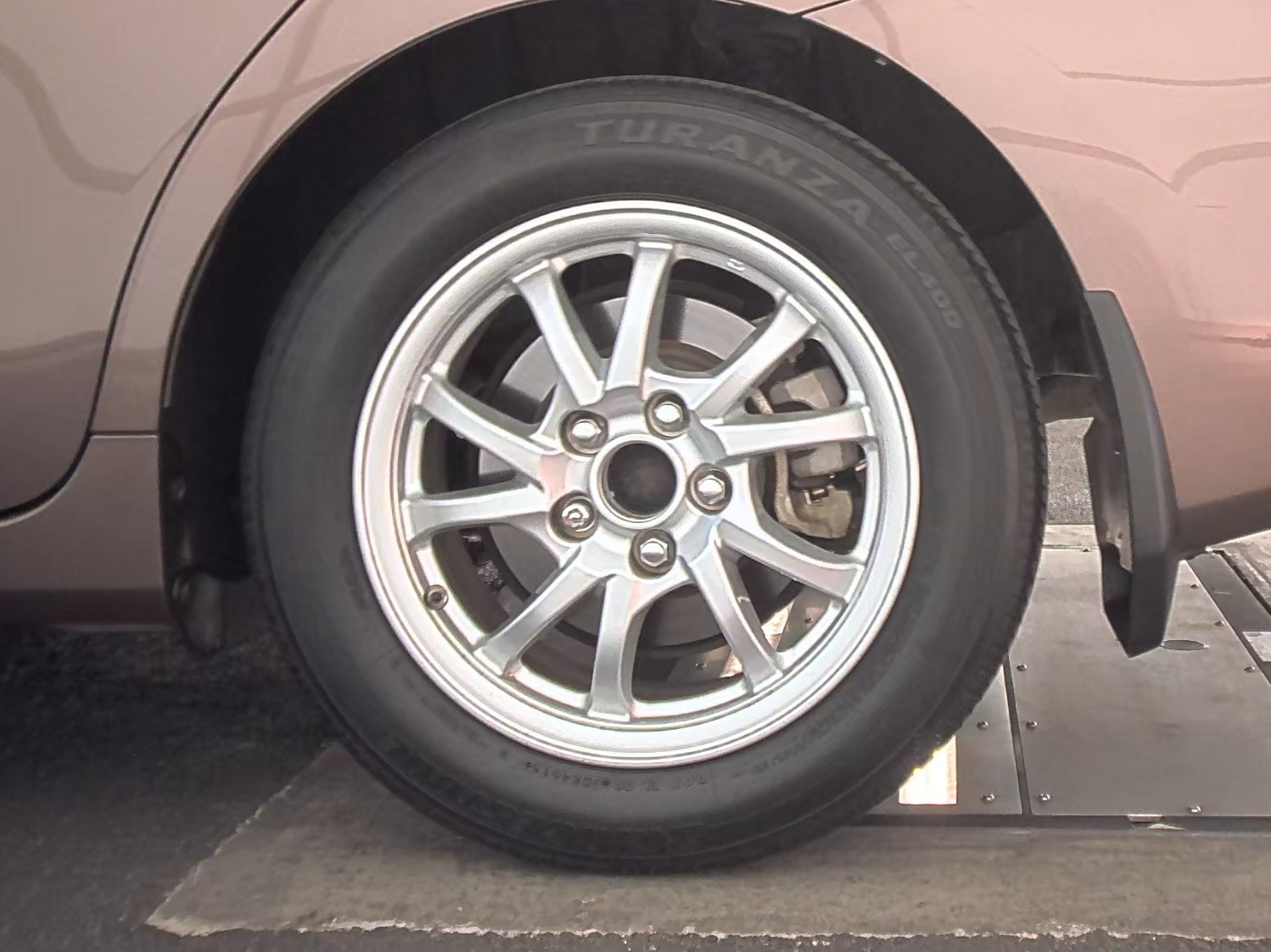 2016 Toyota Prius v Two FWD