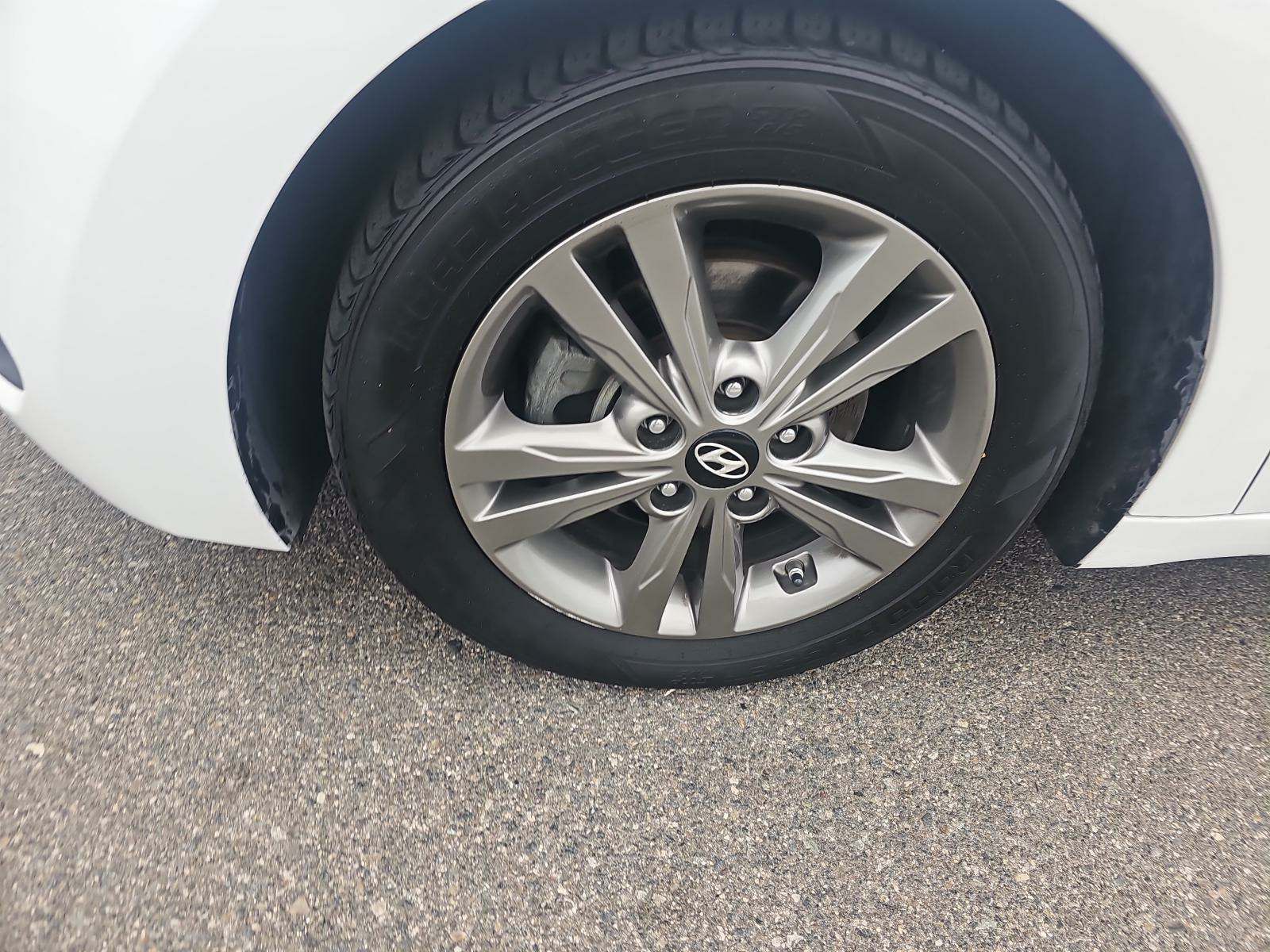 2017 Hyundai Elantra SE FWD