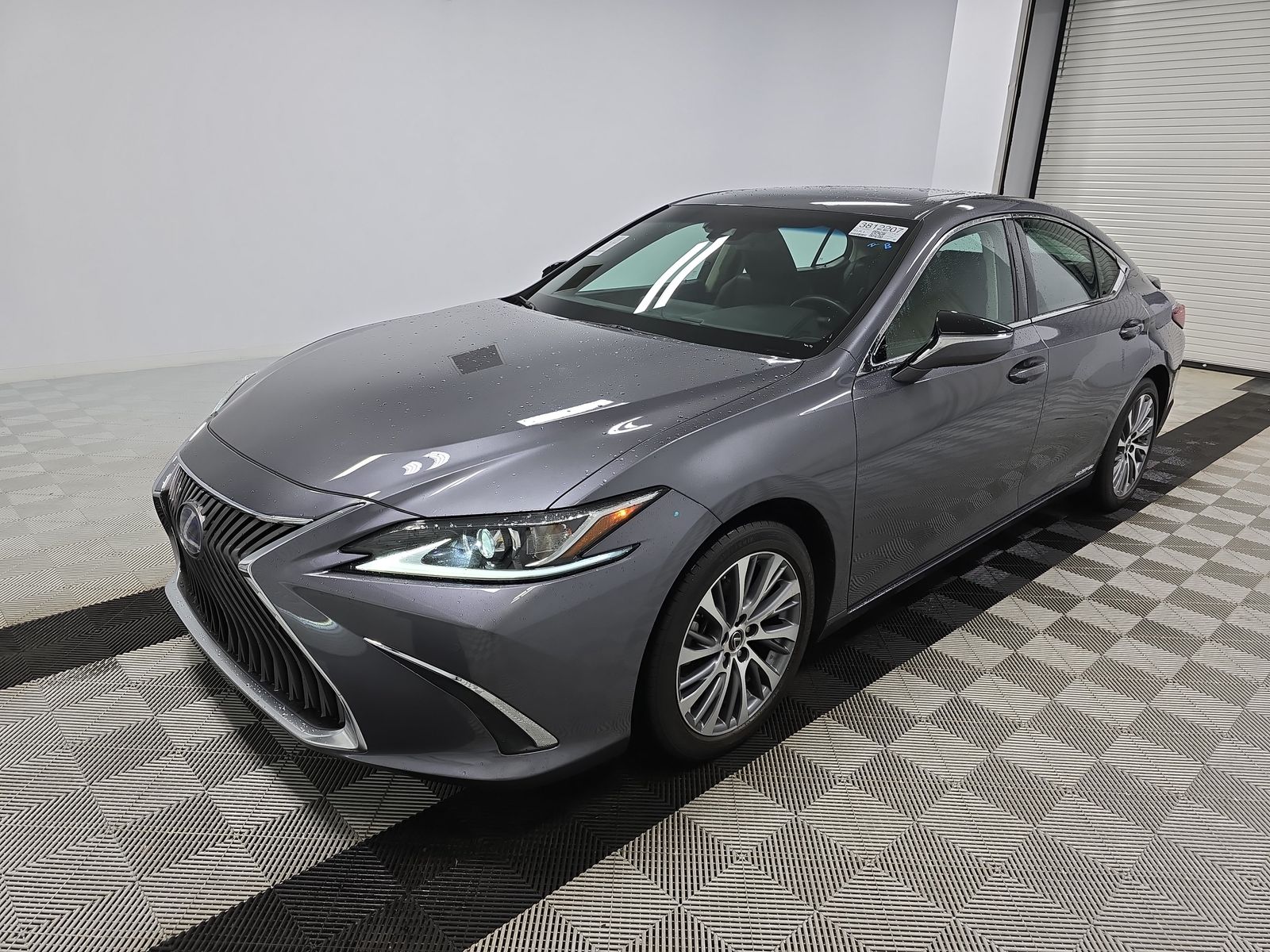 2020 Lexus ES 300h