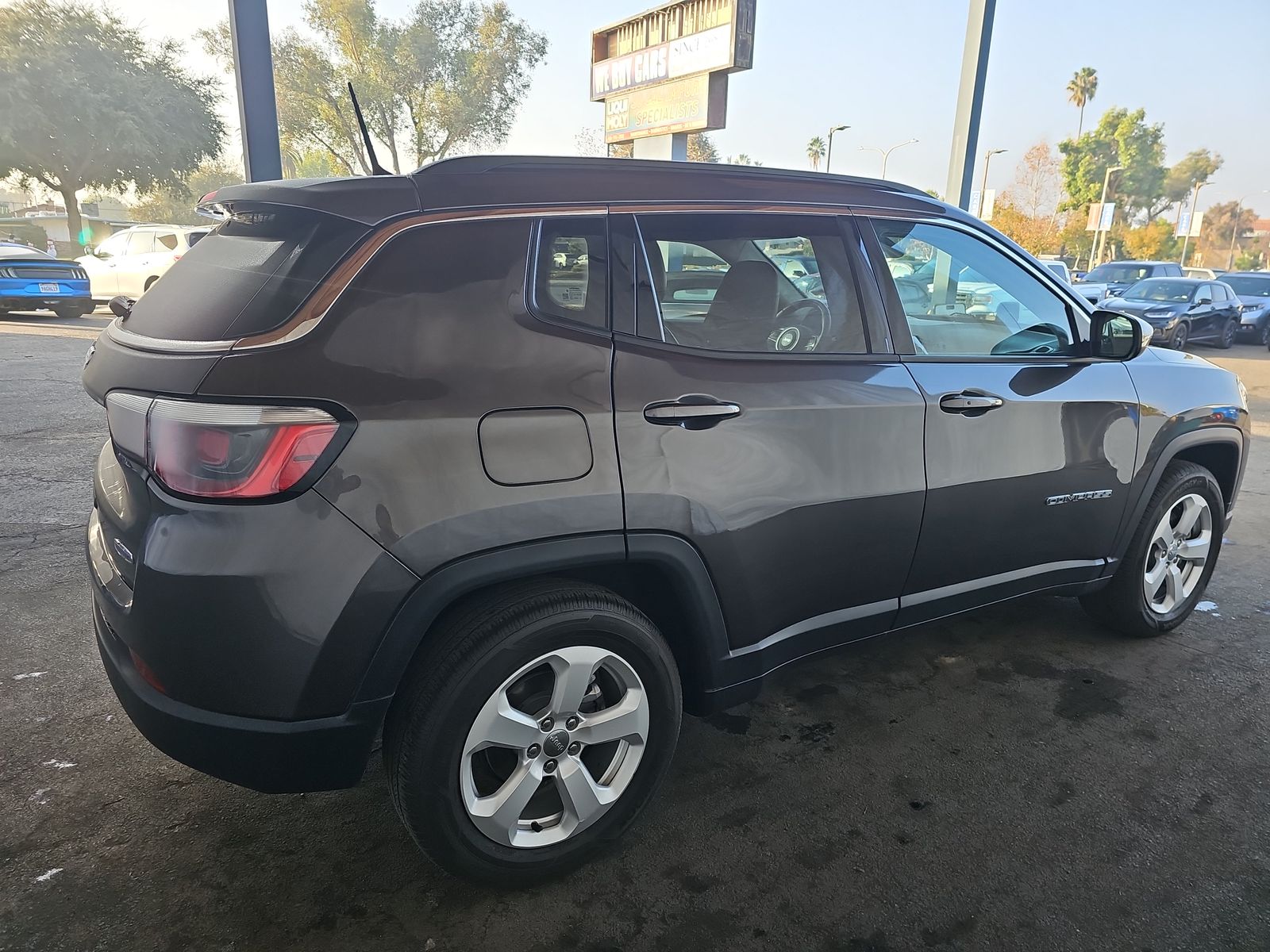 2018 Jeep Compass Latitude FWD