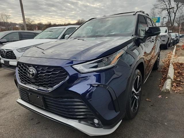 2022 Toyota Highlander XSE