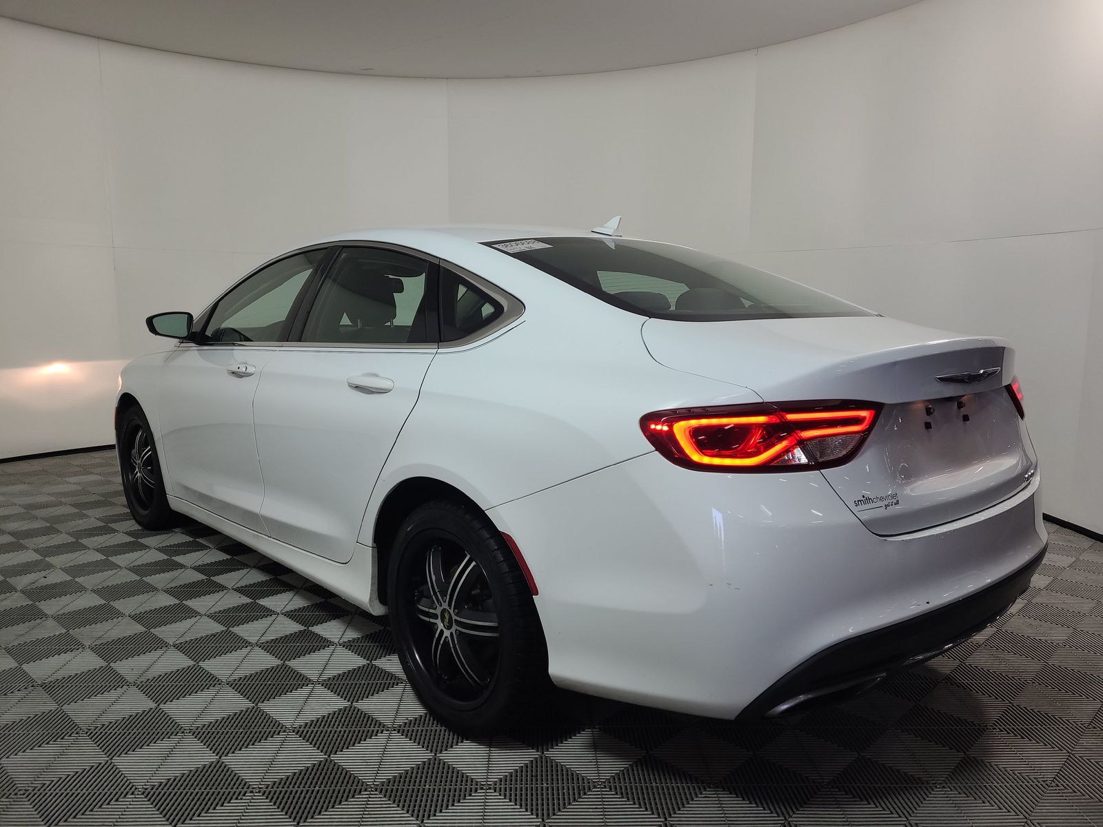 2015 Chrysler 200 Limited FWD