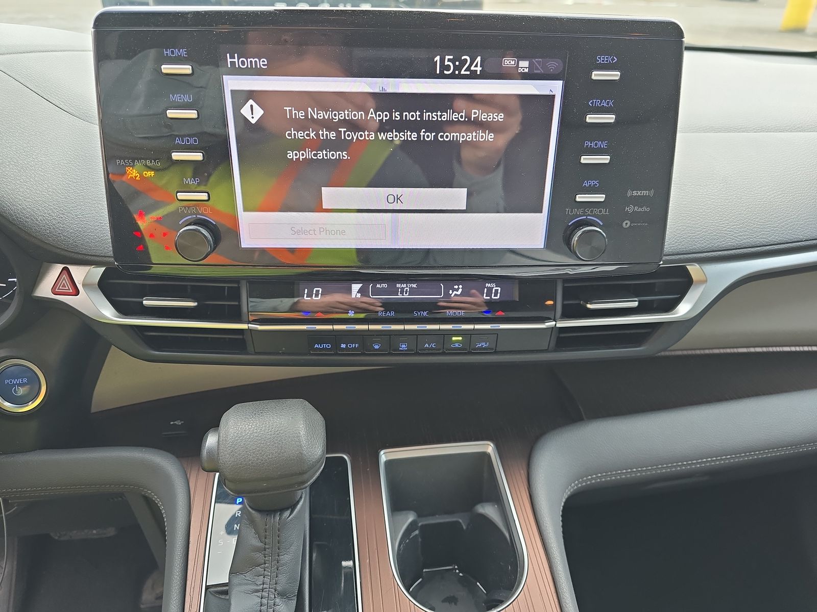 2022 Toyota Sienna LE FWD