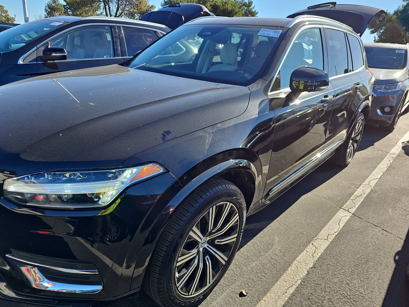 2024 Volvo XC90 B6 Plus Bright Theme 7-Passenger