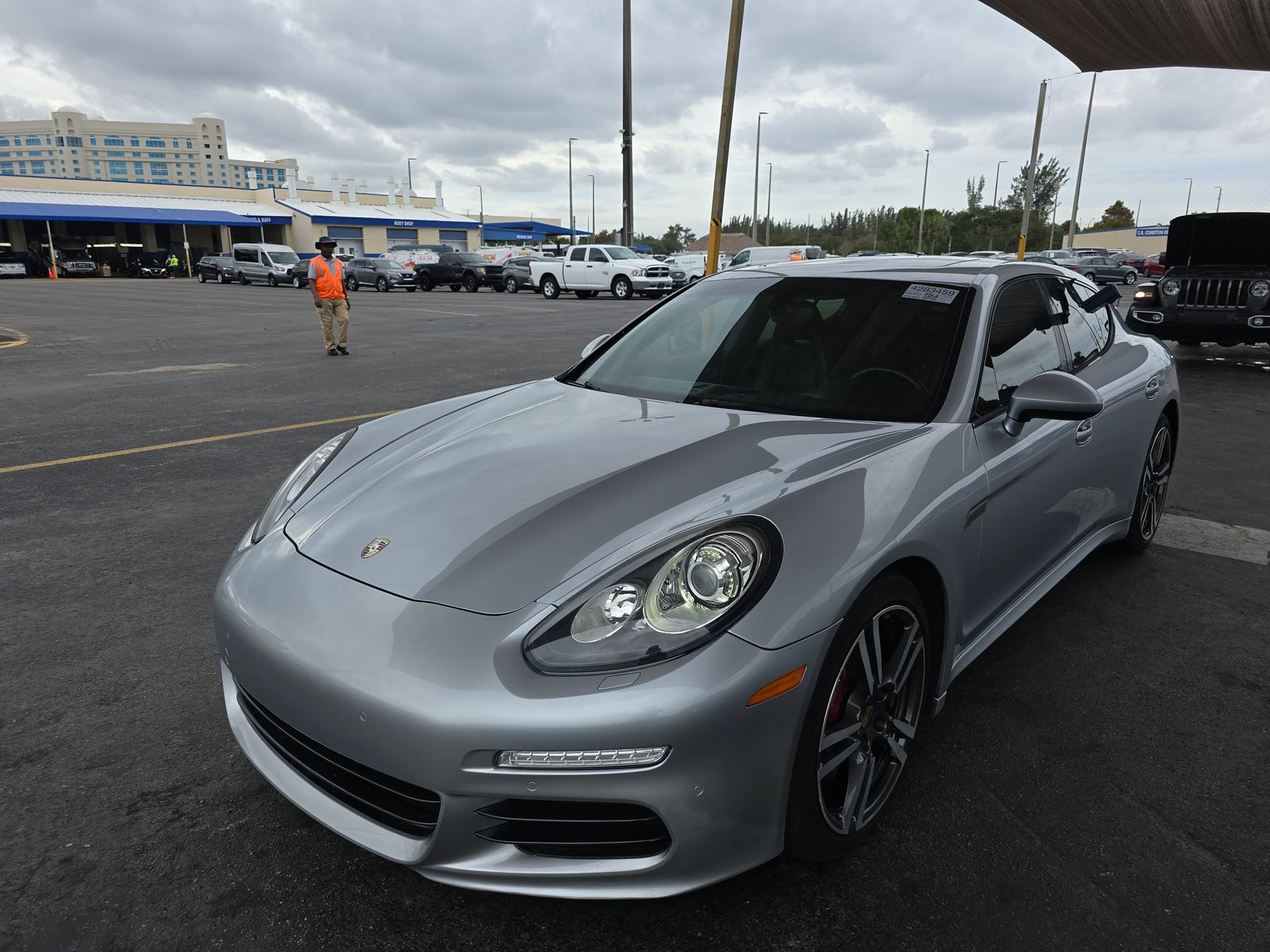 2016 Porsche Panamera Edition