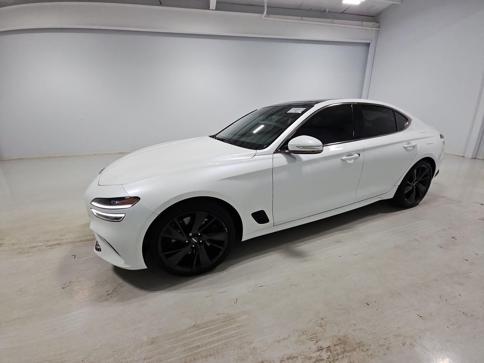 2022 Genesis G70 3.3T Standard