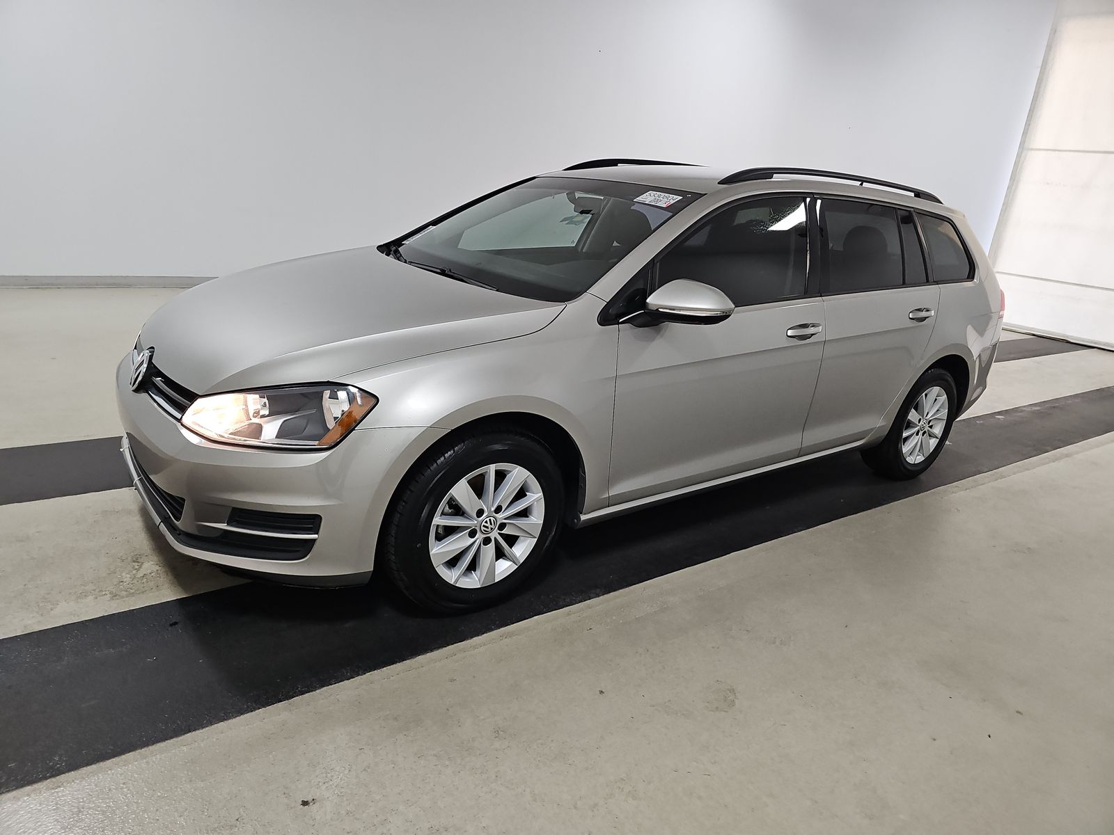 2016 Volkswagen Golf SportWagen 1.8T S Wagon
