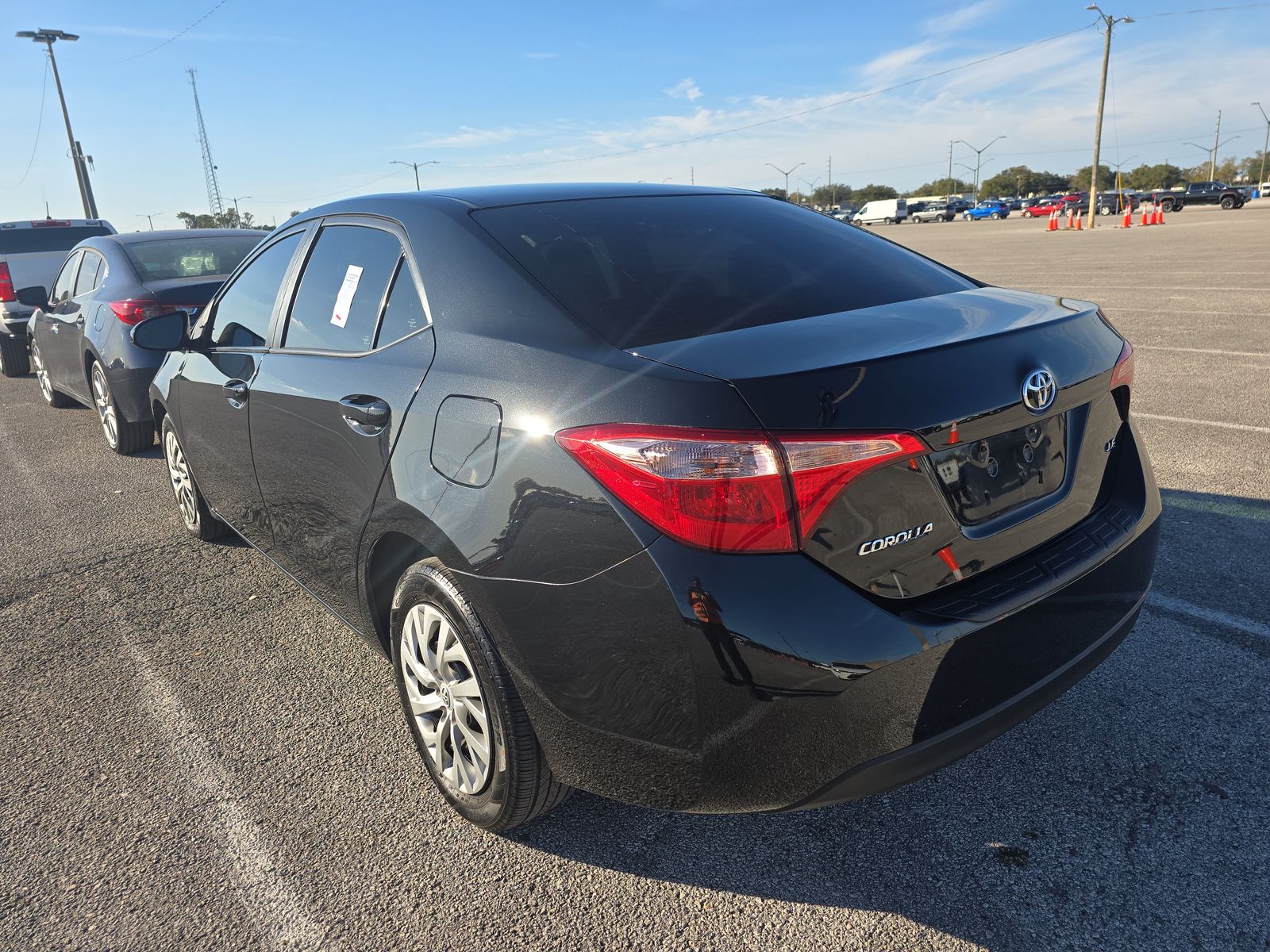2018 Toyota Corolla LE FWD