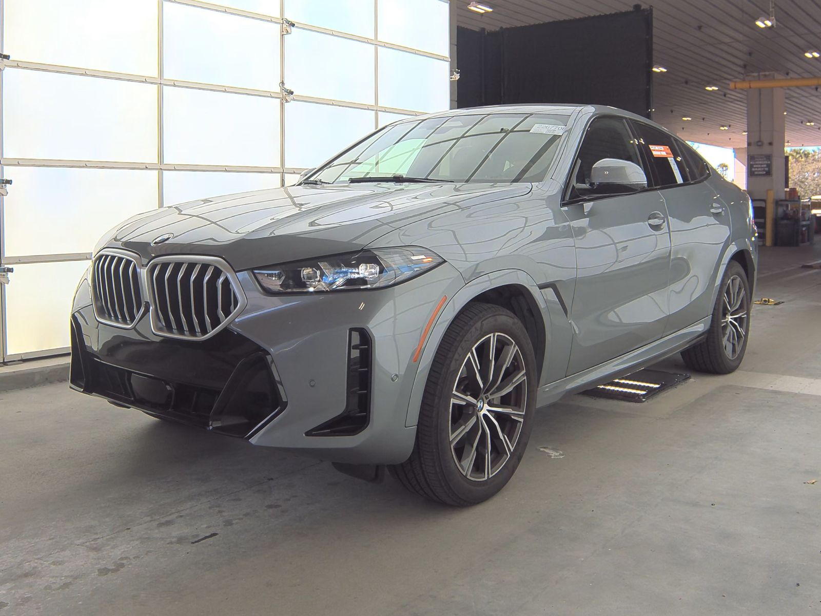 2025 BMW X6 Sports Activity Coupe xDrive40i