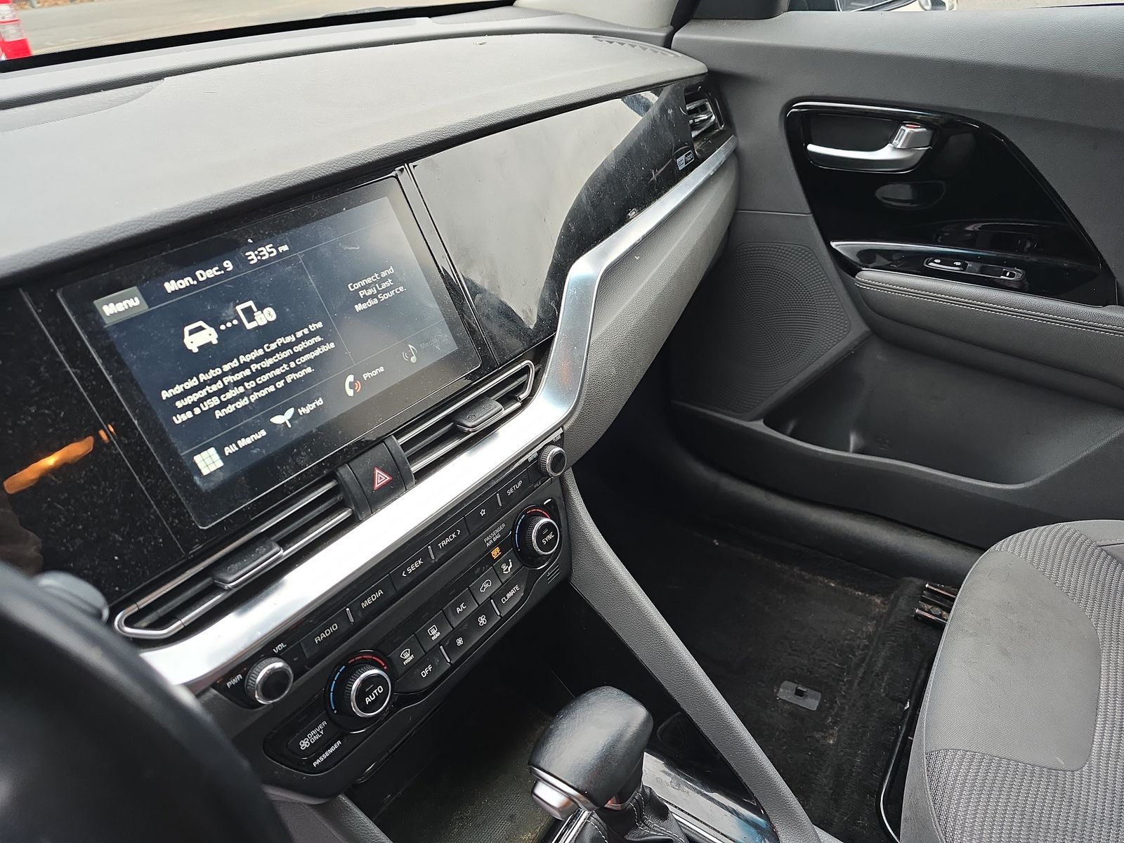 2020 Kia Niro LXS FWD