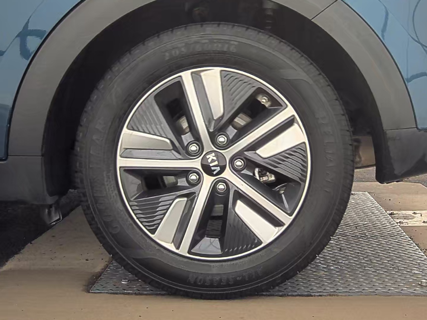 2020 Kia Niro LXS FWD