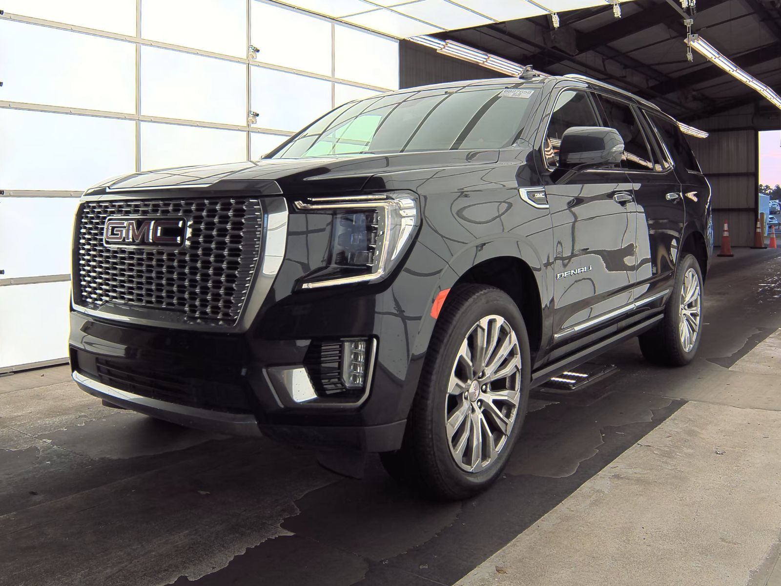 2023 GMC Yukon Denali 5SA