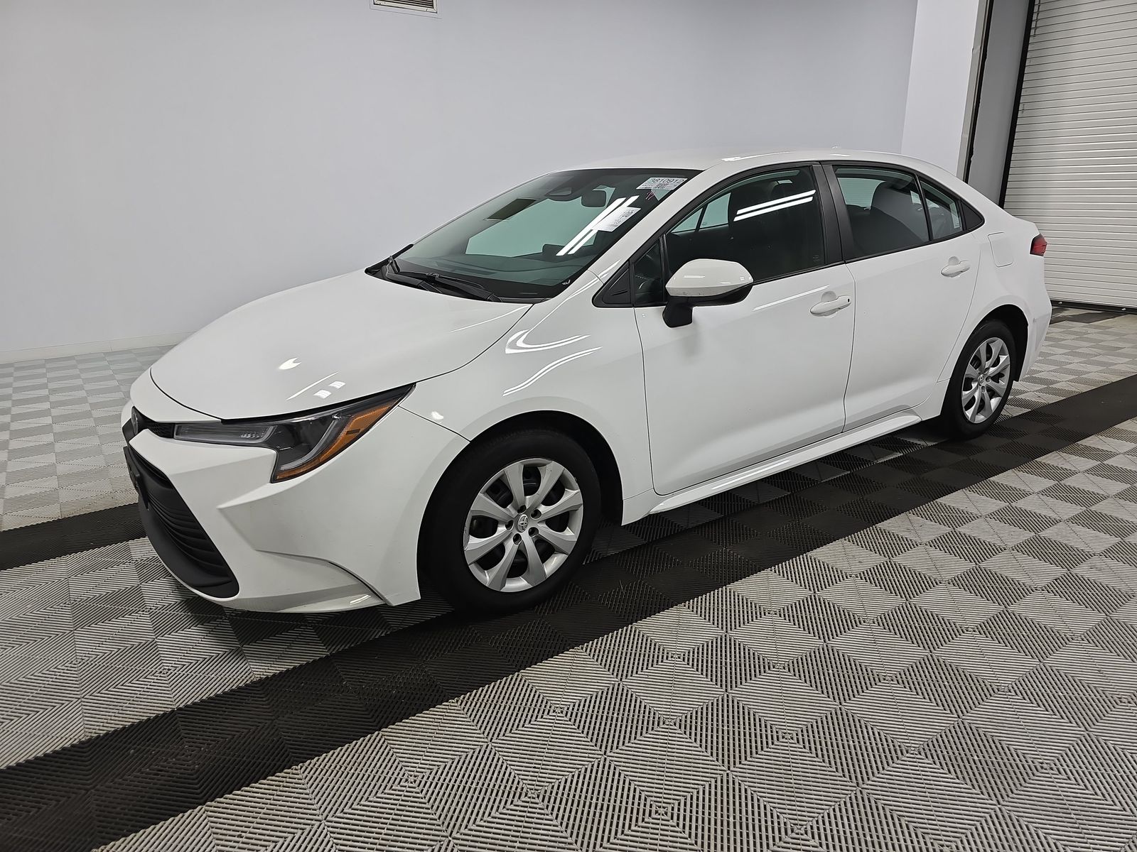 2023 Toyota Corolla LE Sedan