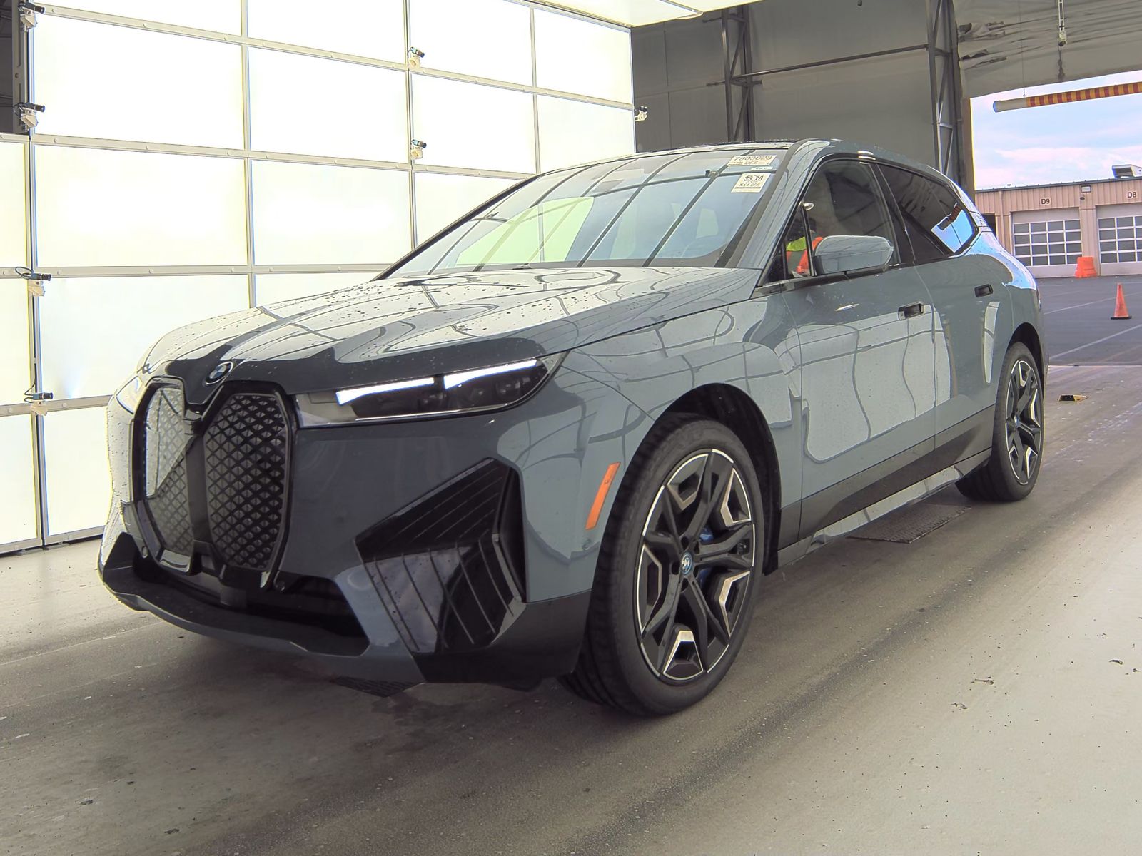 2025 BMW iX xDrive50