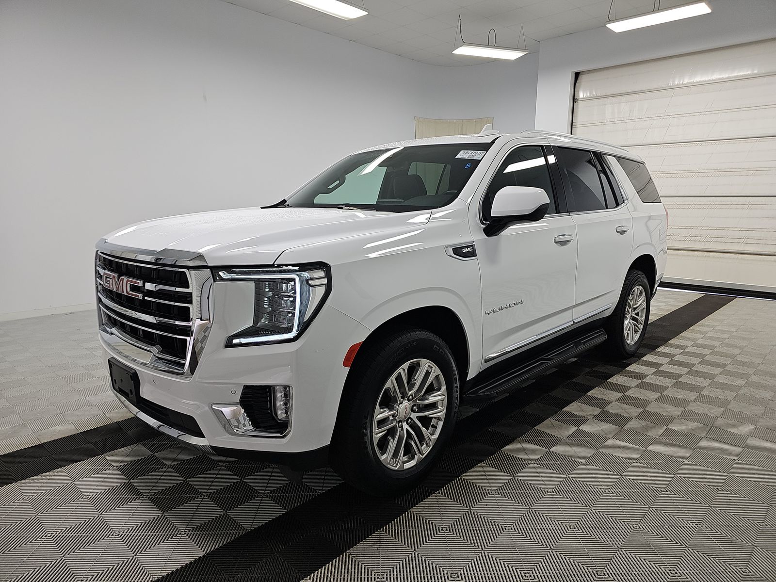 2023 GMC Yukon SLT 4SA