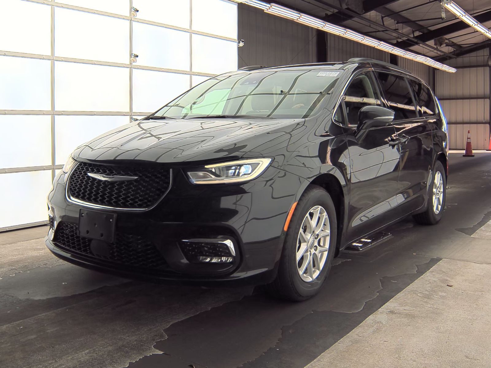 2022 Chrysler Pacifica Touring L 121.6
