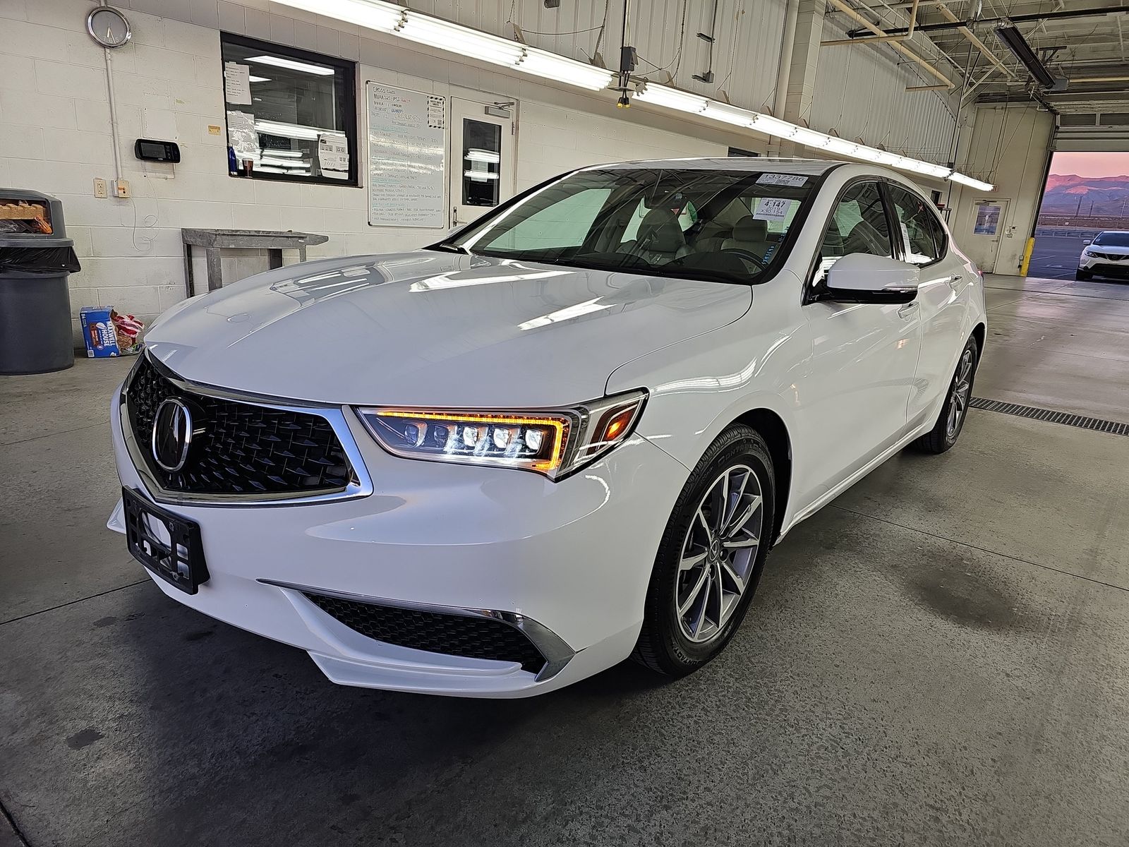 2019 Acura TLX w/Technology Pkg