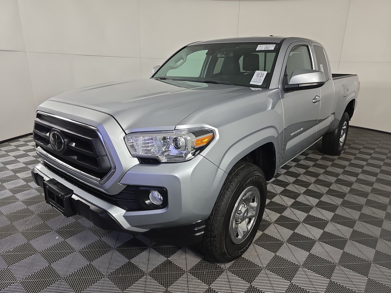 2023 Toyota Tacoma SR5 Extended Cab Long Bed w/Rear Doors