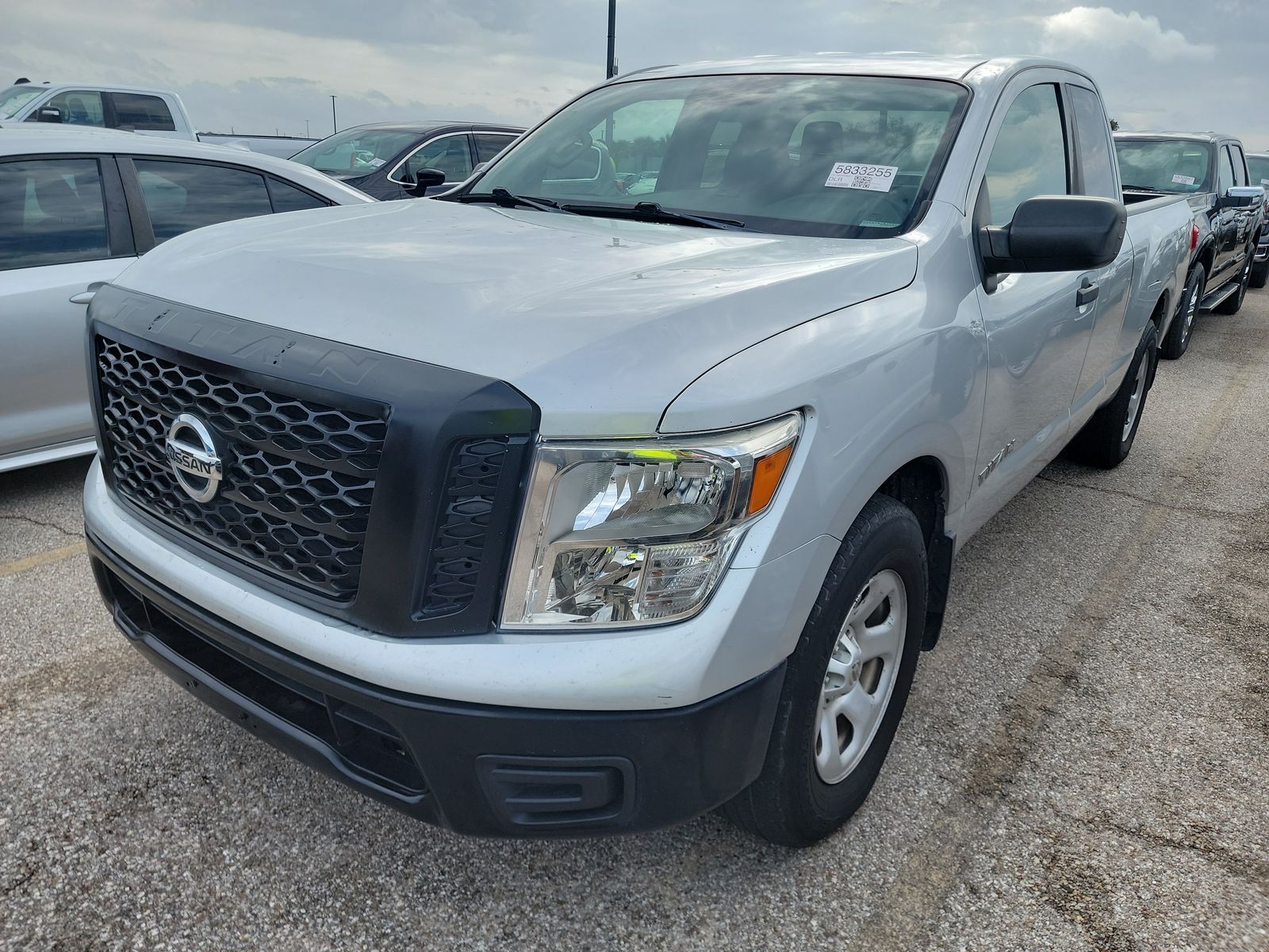 2017 Nissan TITAN S Extended Cab Short Bed