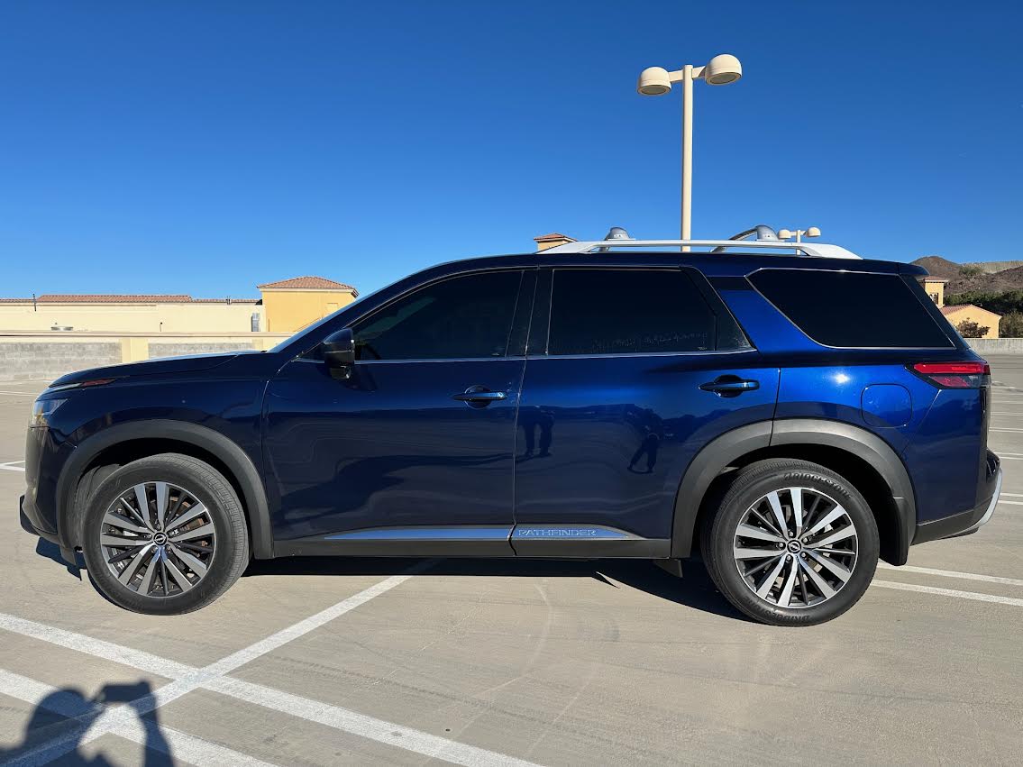 2022 Nissan Pathfinder Platinum