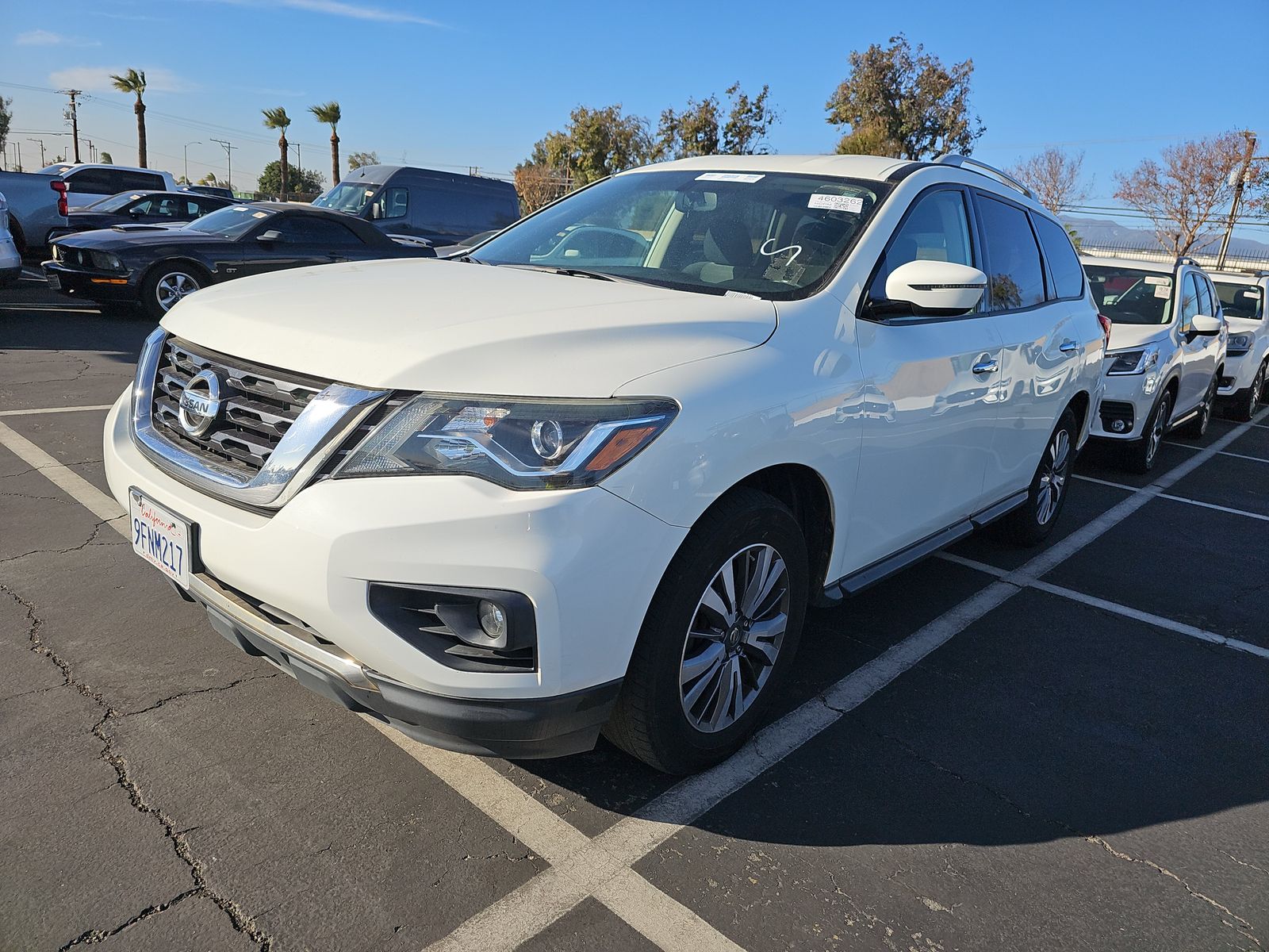 2019 Nissan Pathfinder SV FWD