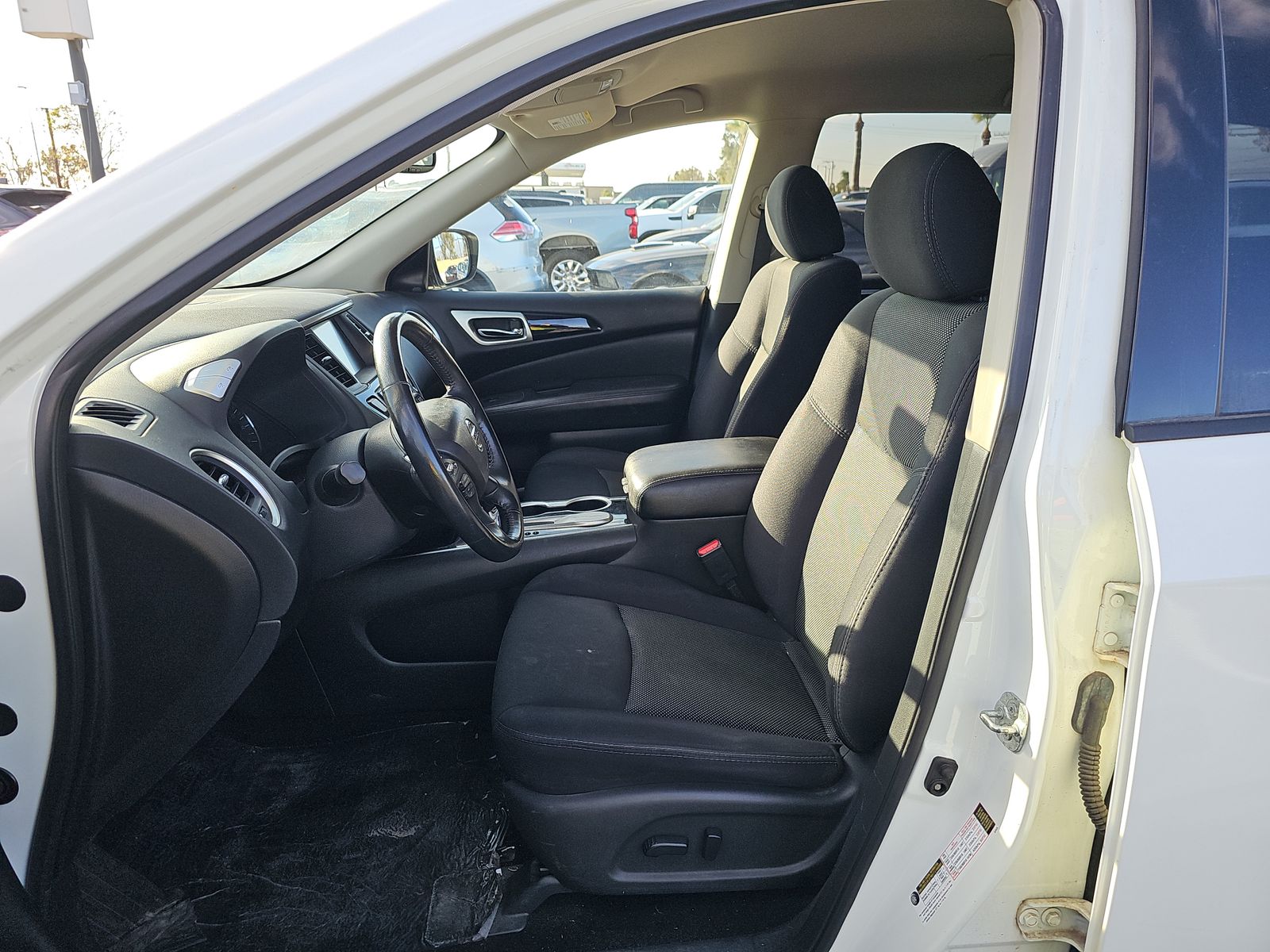 2019 Nissan Pathfinder SV FWD