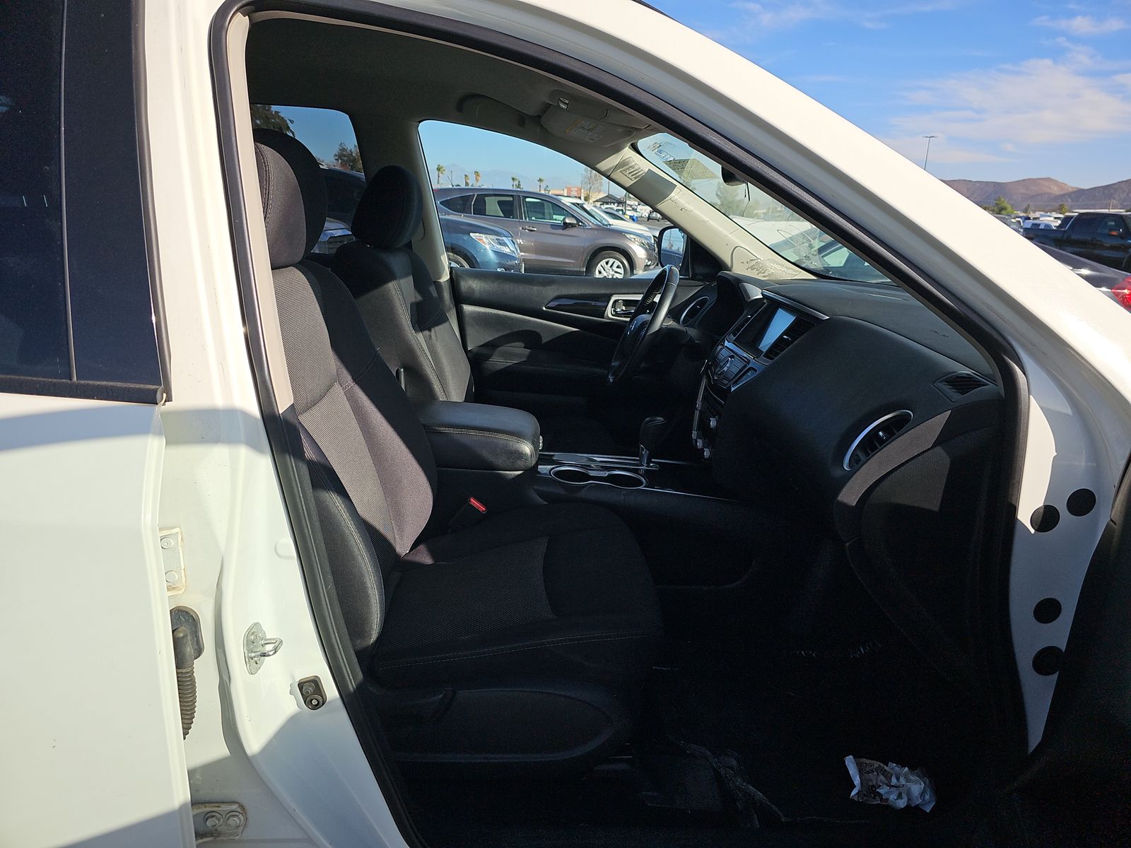 2019 Nissan Pathfinder SV FWD