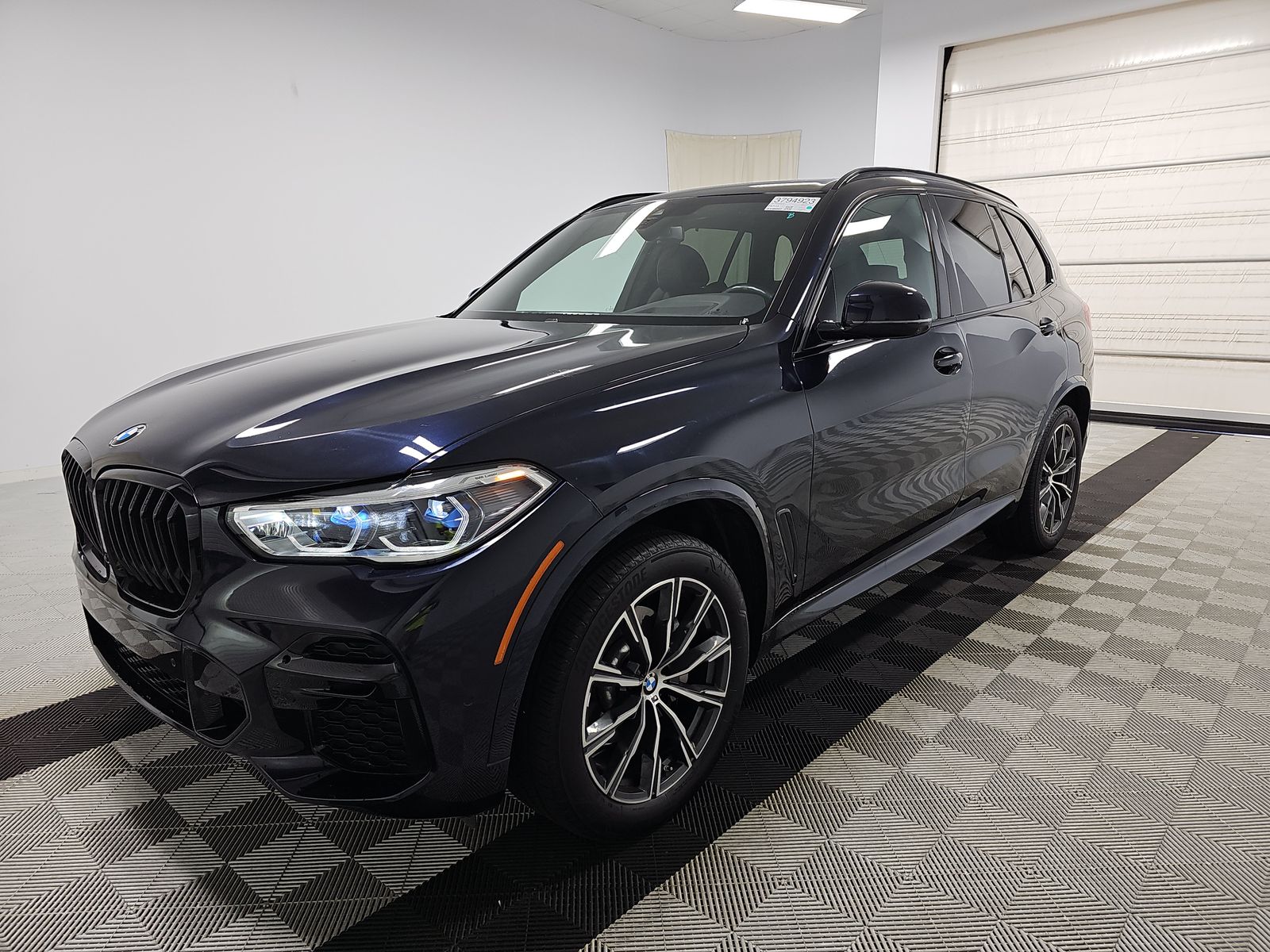 2023 BMW X5 Sports Activity Vehicle xDrive40i M SPORT LINE