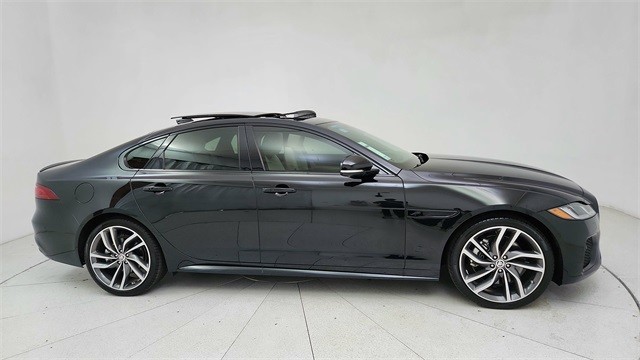 2024 Jaguar XF R-Dynamic SE