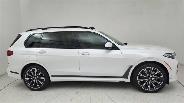 2021 BMW X7 Sports Activity Vehicle M50i