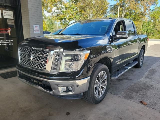 2017 Nissan TITAN SL Crew Cab Extra Short Bed
