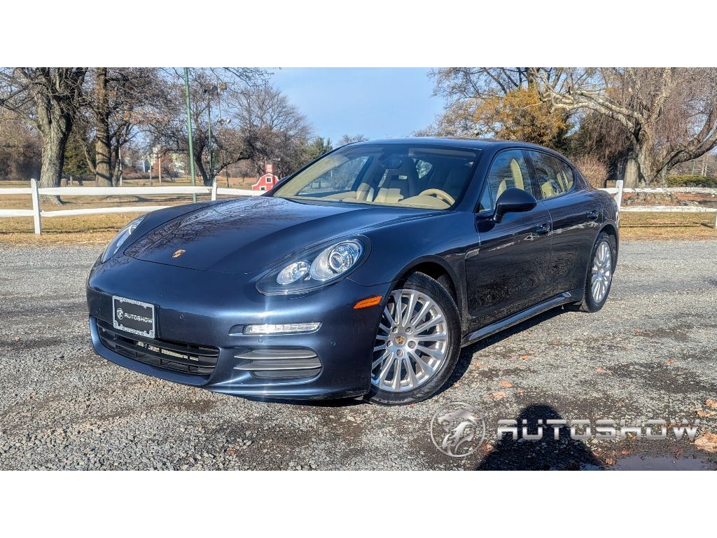 2014 Porsche Panamera 4
