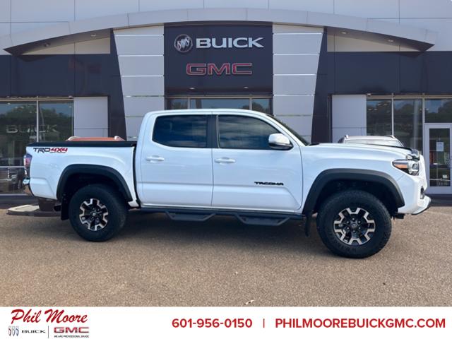 2022 Toyota Tacoma TRD Off-Road Crew Cab Short Bed