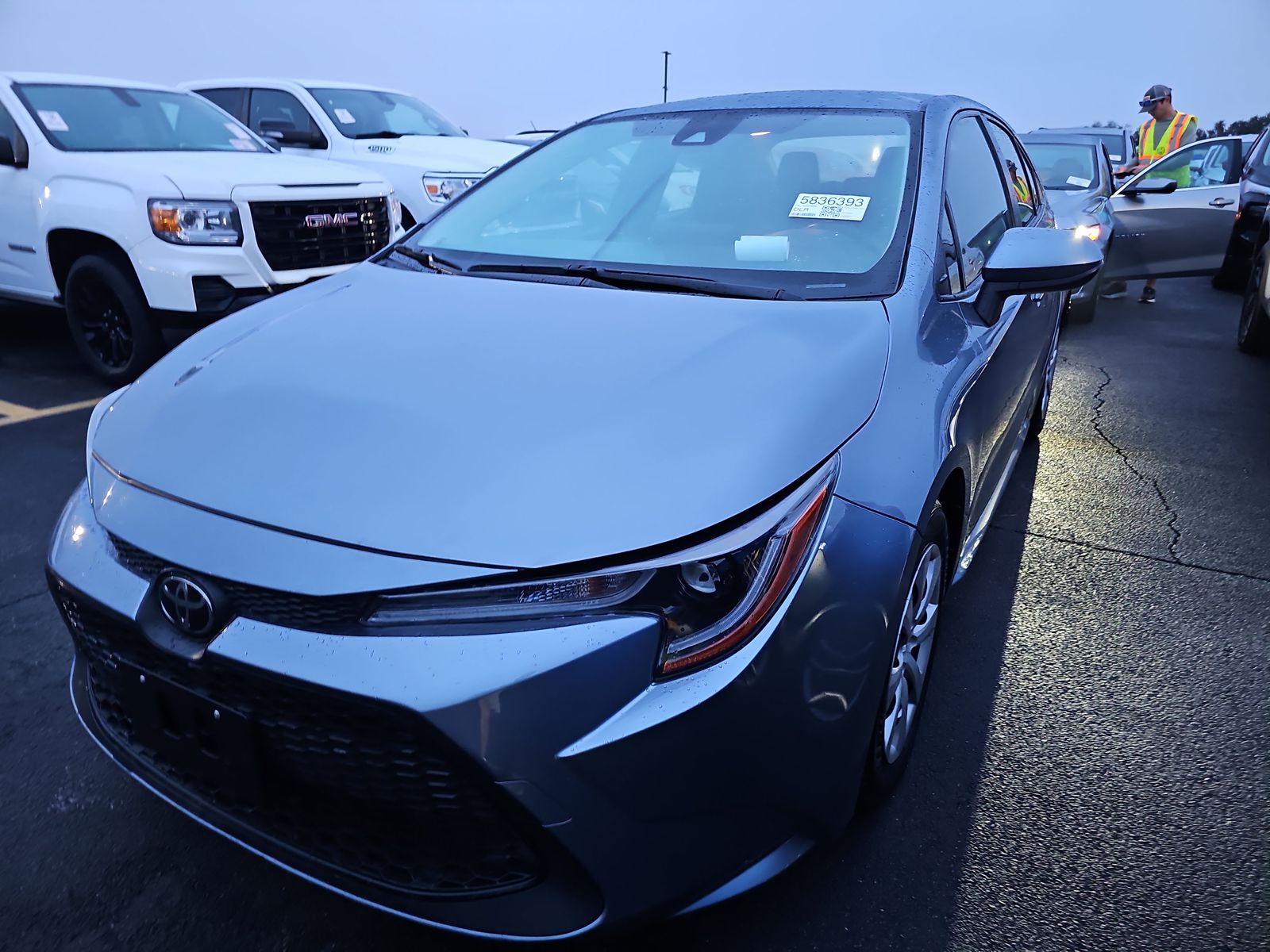 2022 Toyota Corolla LE Sedan