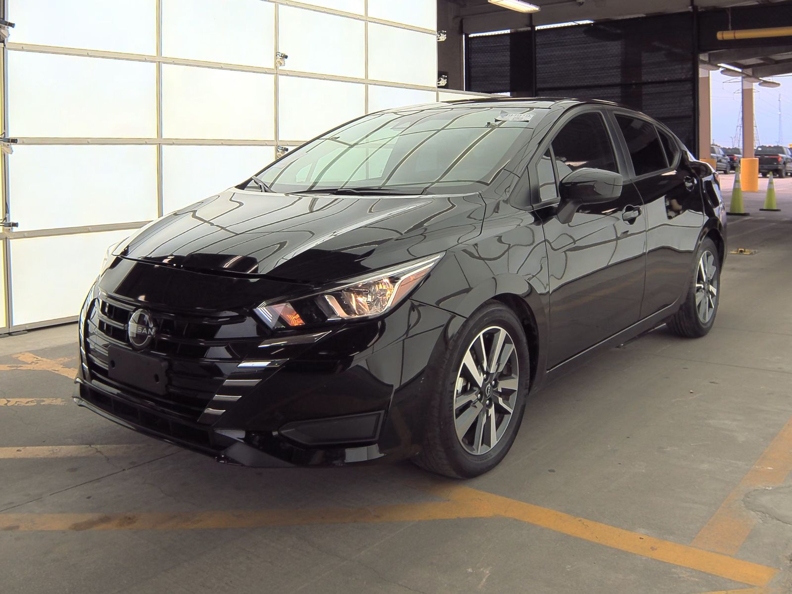 2023 Nissan Versa SV