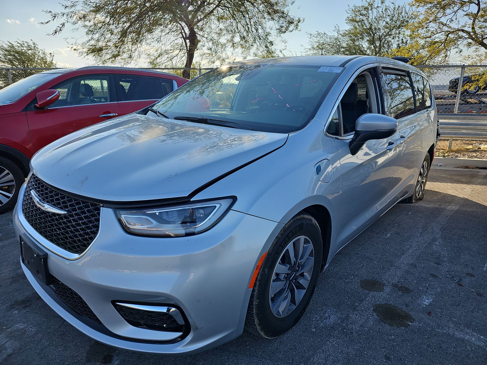 2023 Chrysler Pacifica Hybrid Touring L 121.6